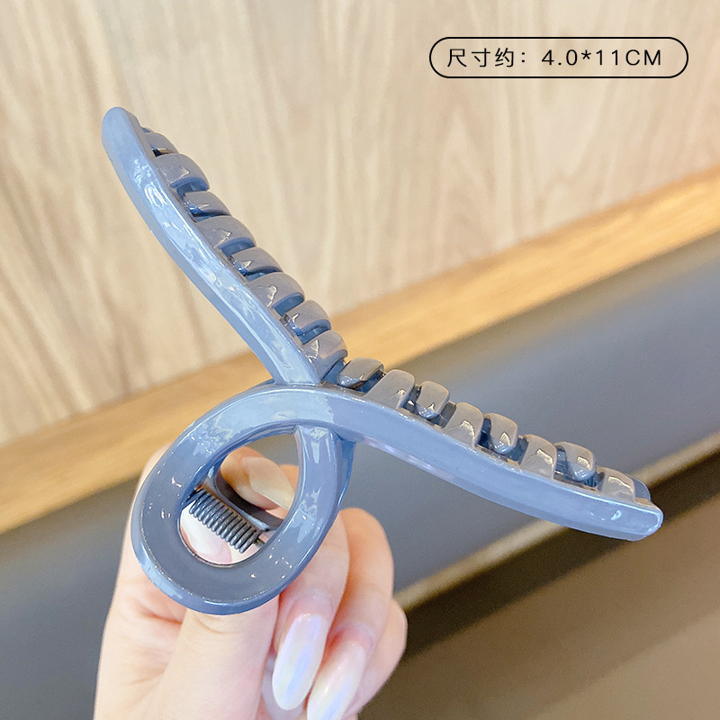 76 # ダークグレー