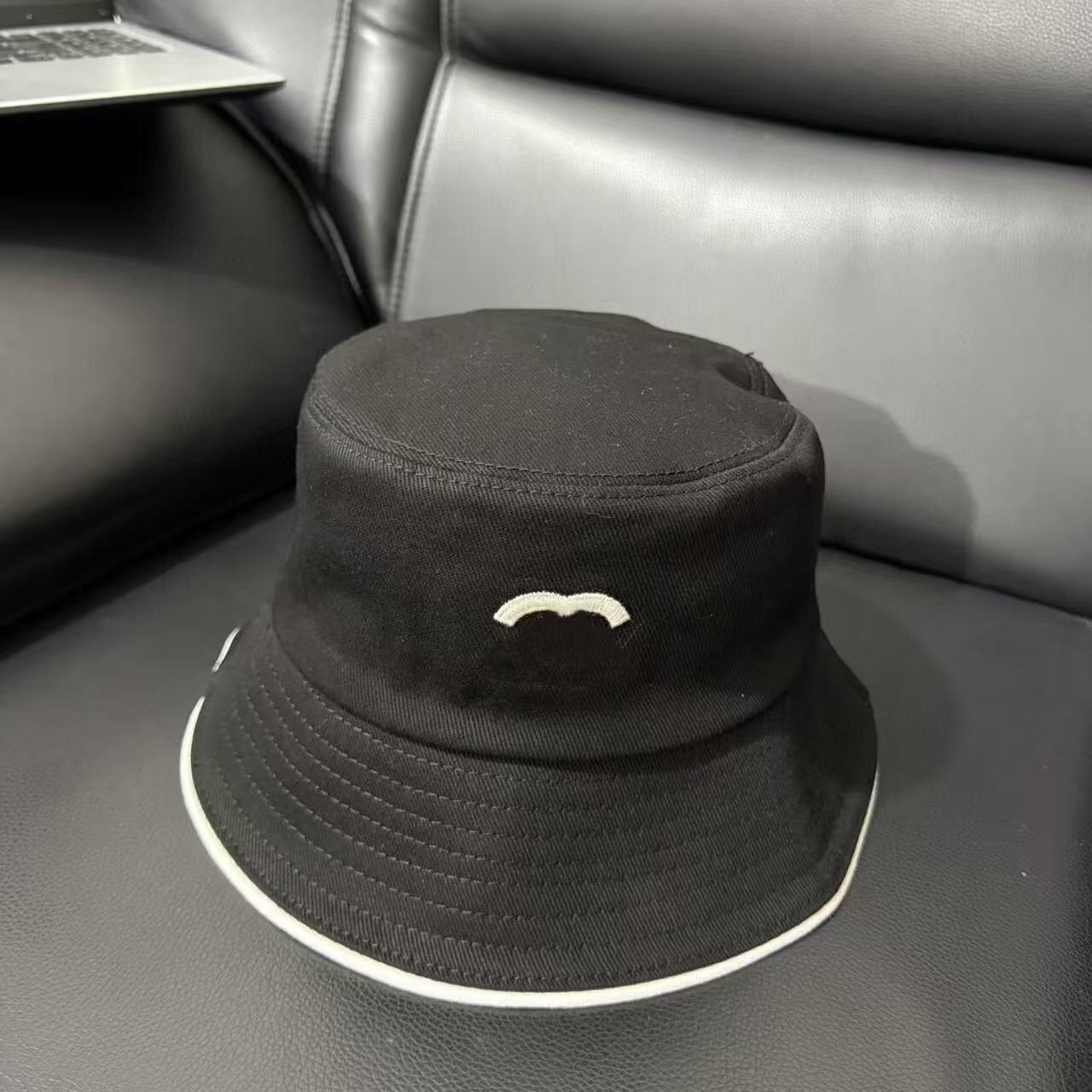 黒