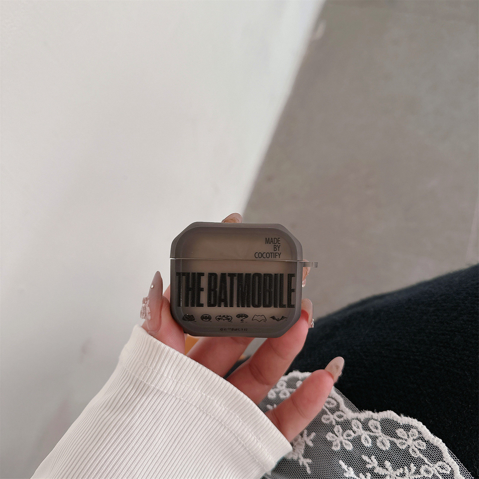 図 17 に示すように (スプリング バックル付き)