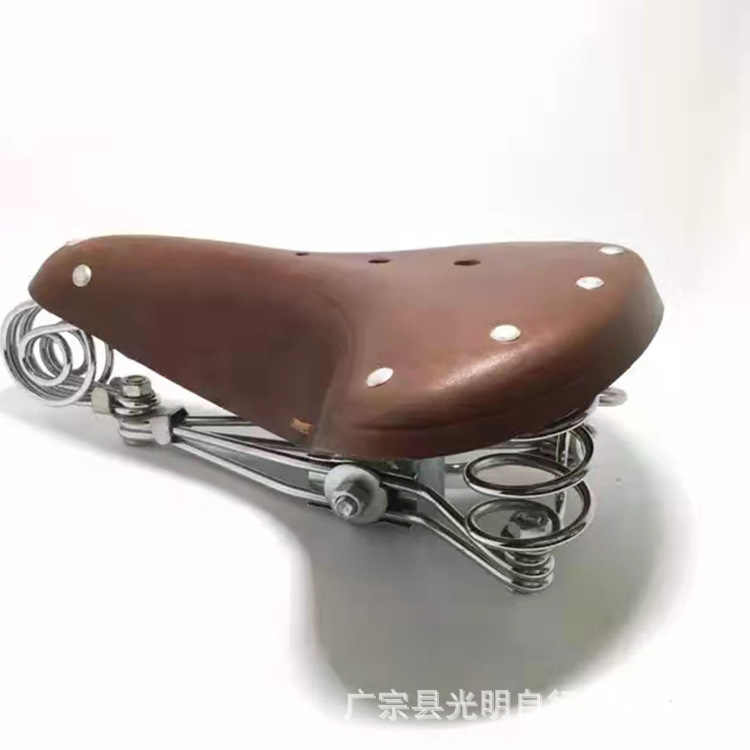 ダークブラウン