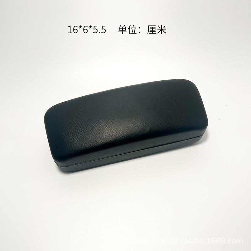 黒い革ケース