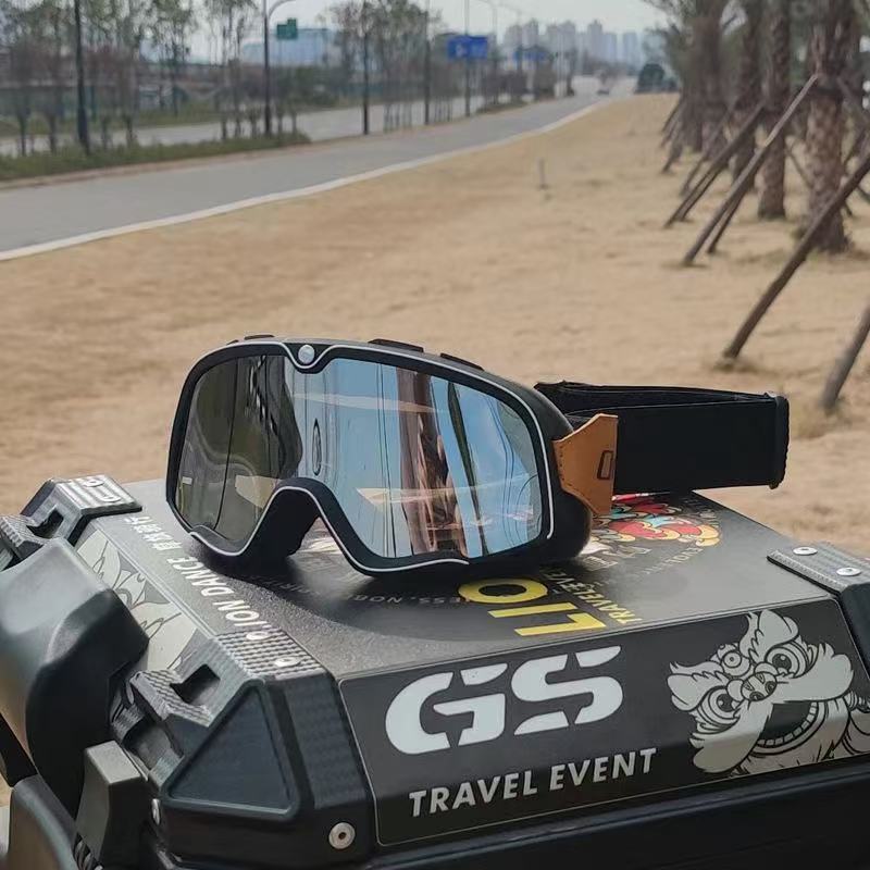 黒フレーム【シルバーミラー】黒ベルト