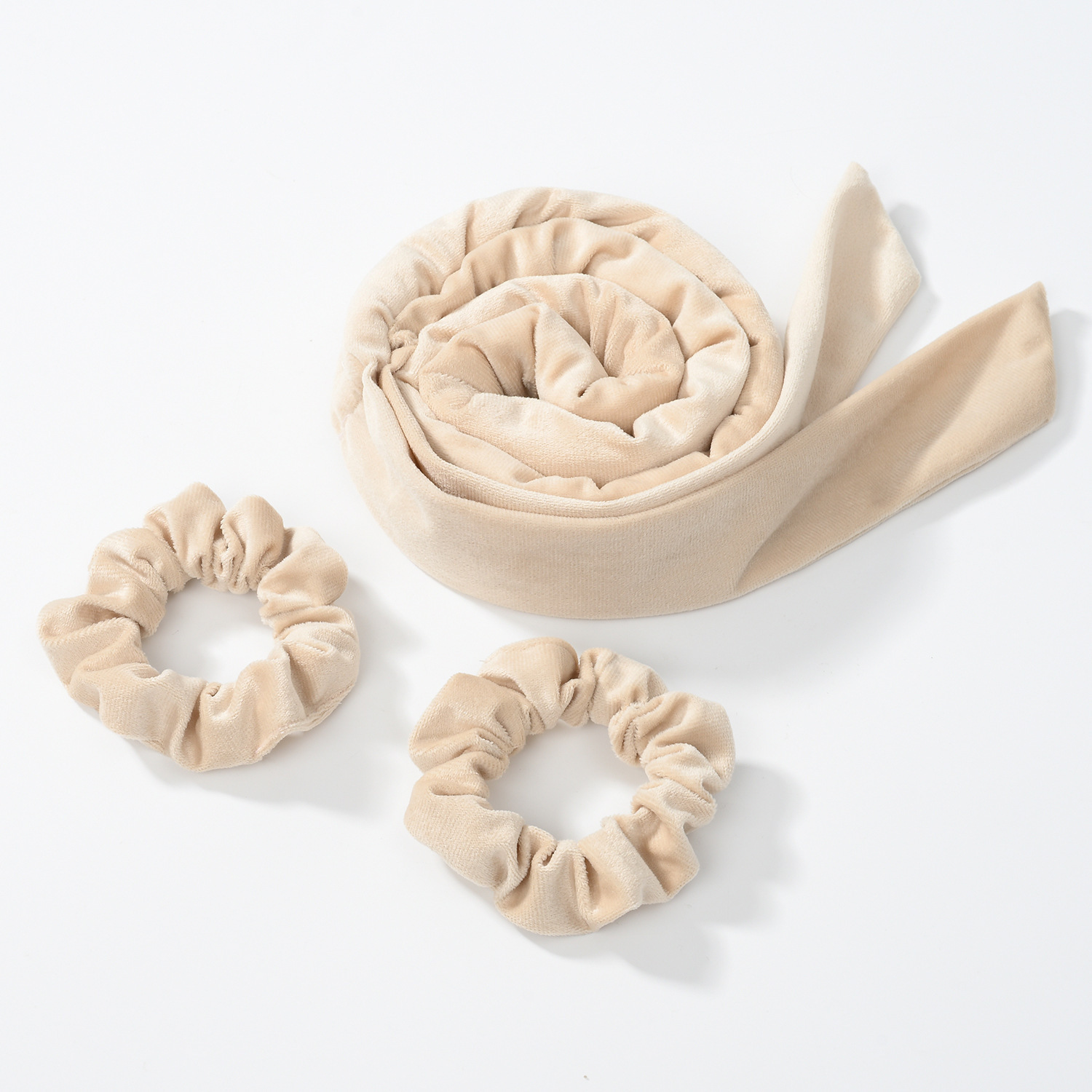 ベージュのスティック + ヘアゴム 2 本