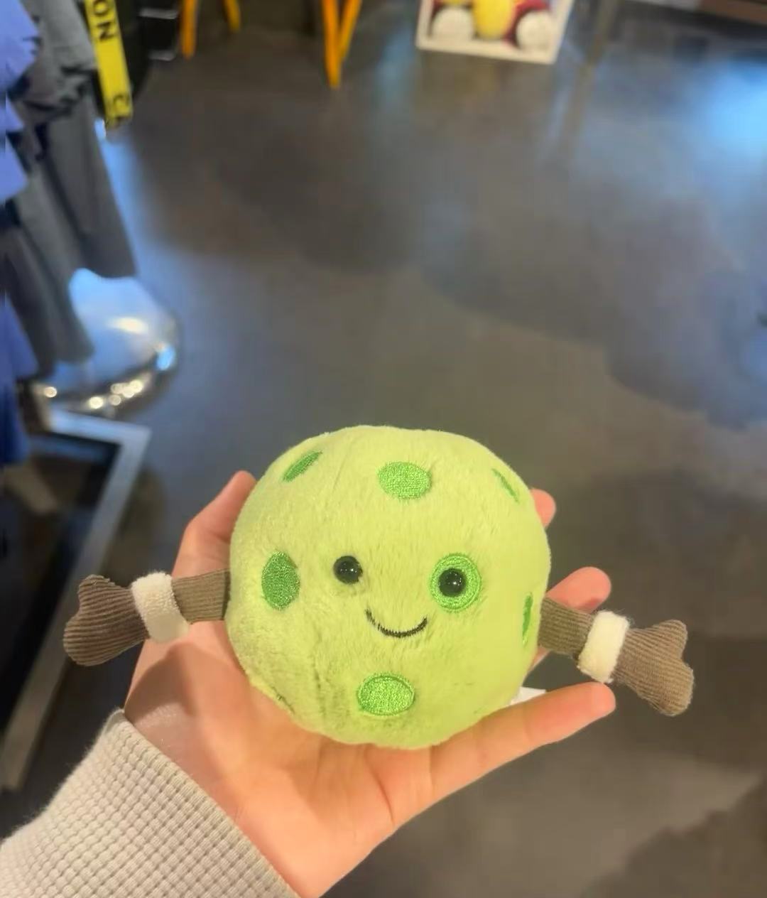 ピックルボールキーホルダー
