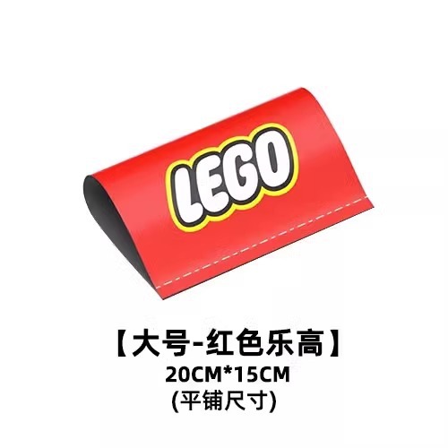 【大きな赤いレゴ】