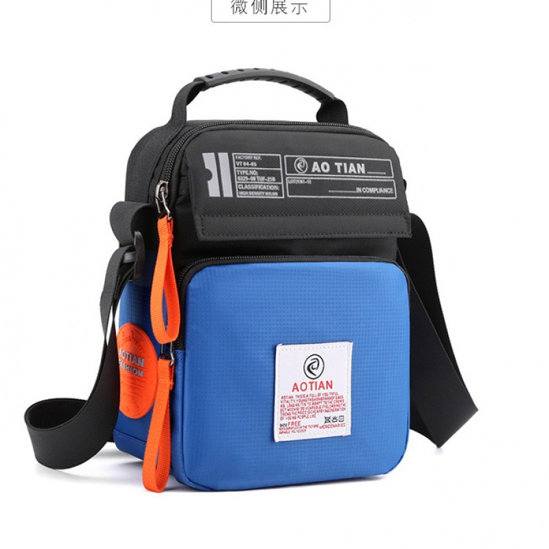 サファイアブルー