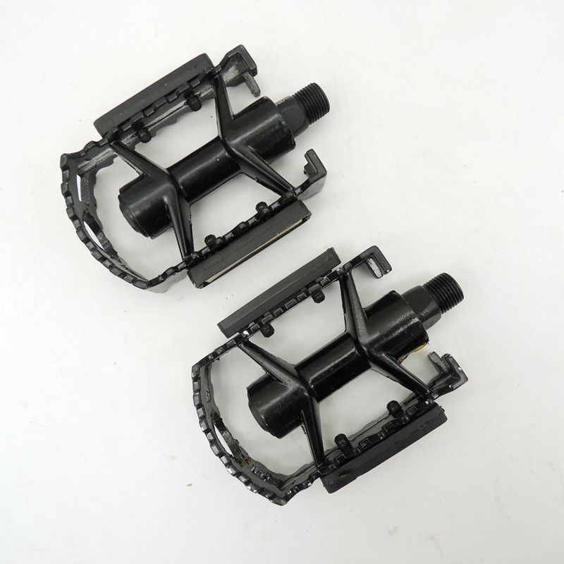 黒