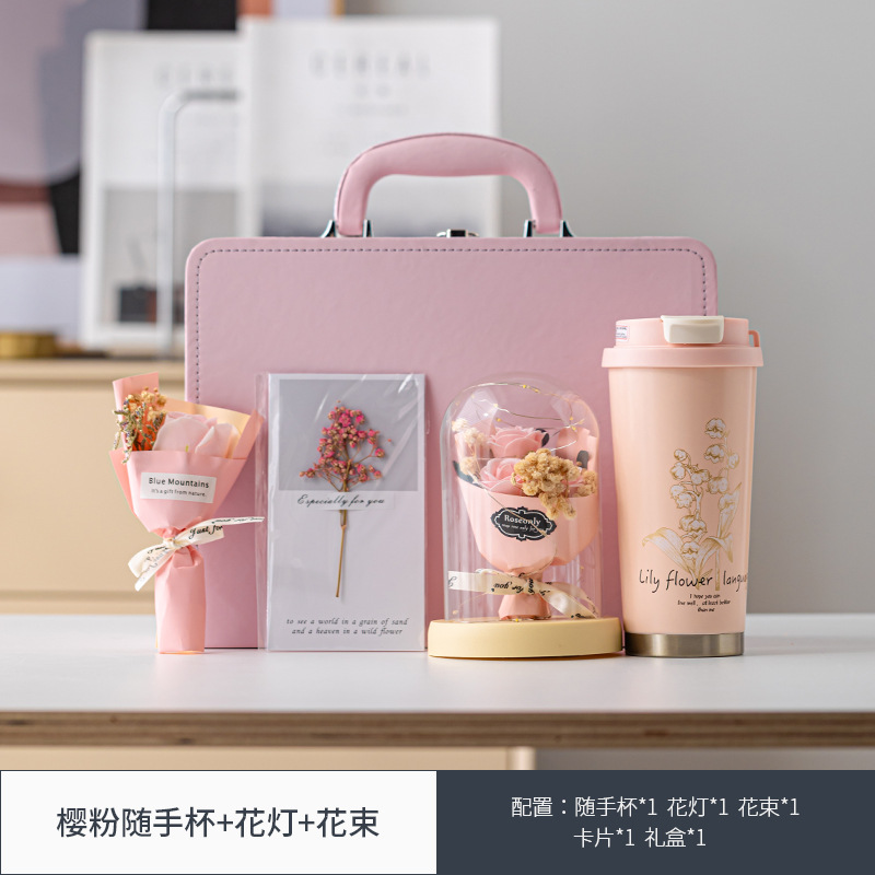 チェリーピンクカップ+ランタン+花束