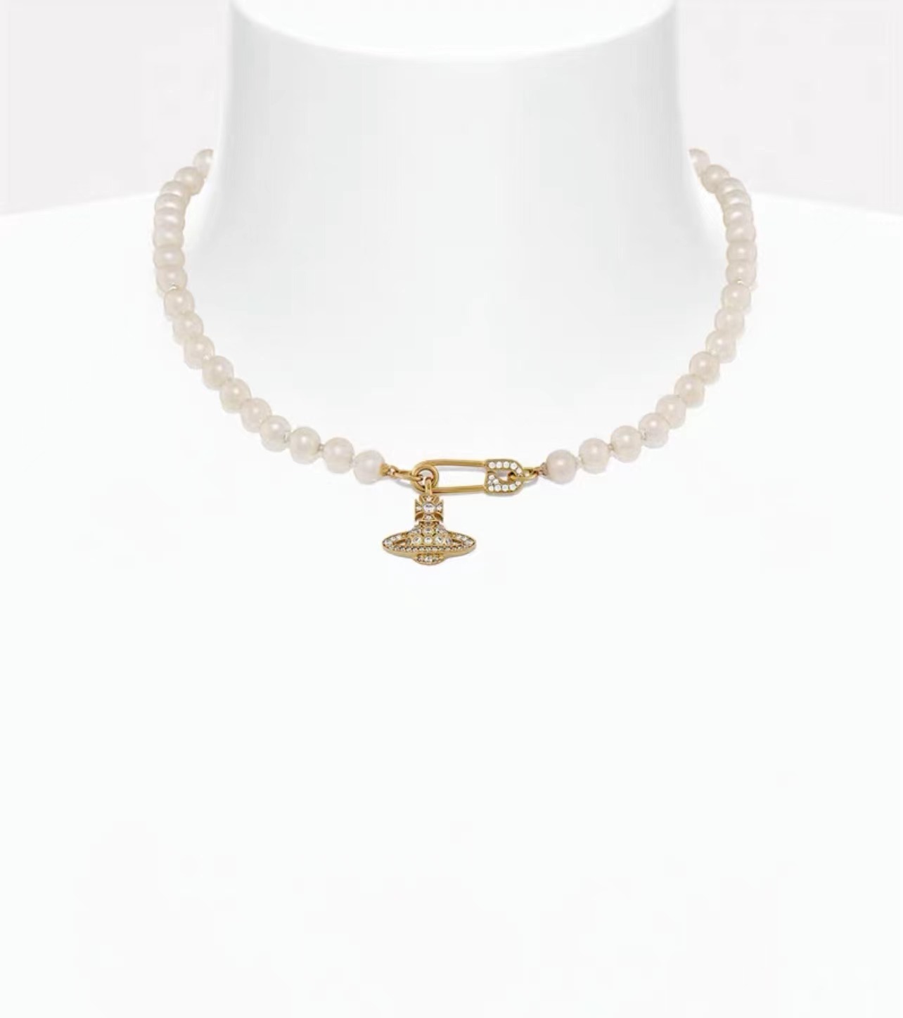 06ゴールドピンパールのネックレス