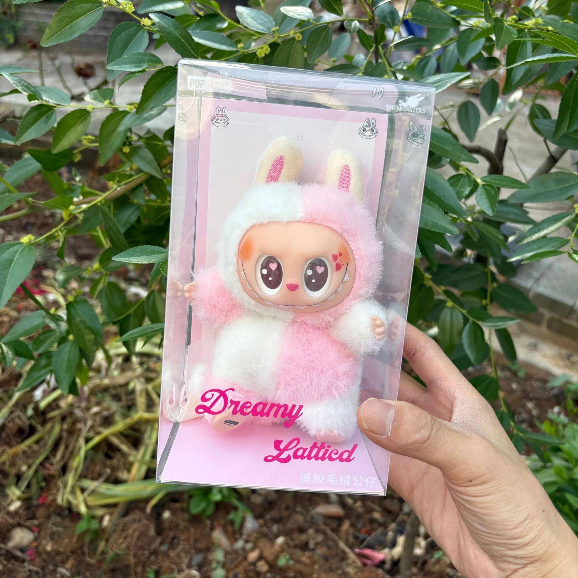 普通のクリームピーチ