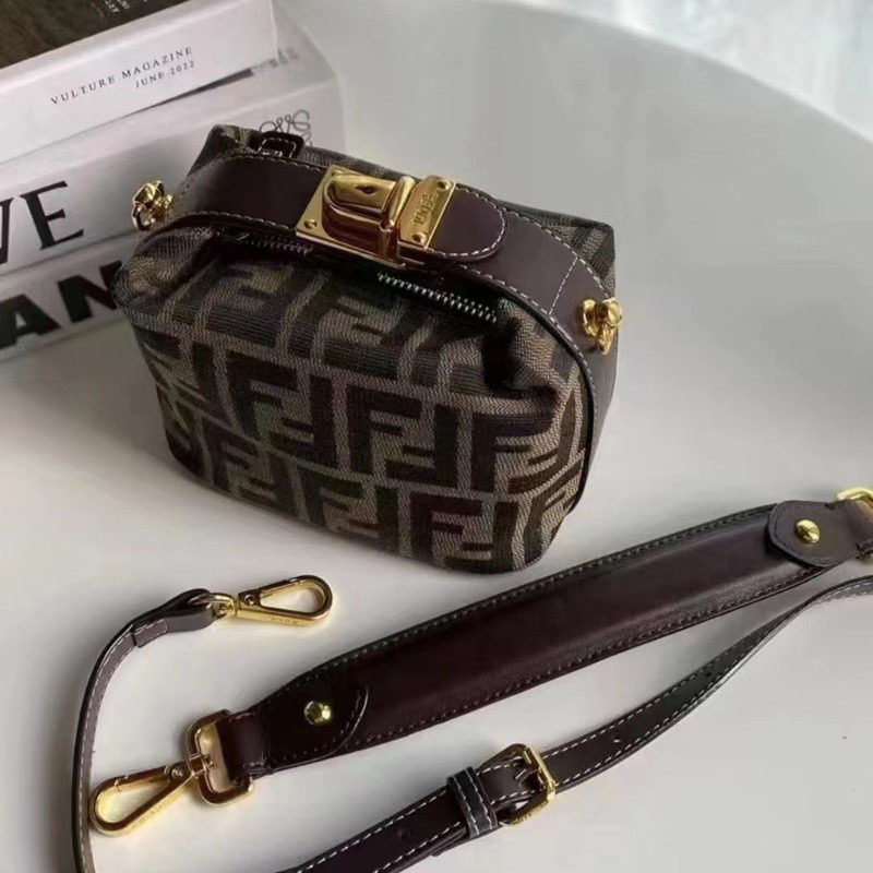 ブラウン S サイズ + ギフトボックス包装