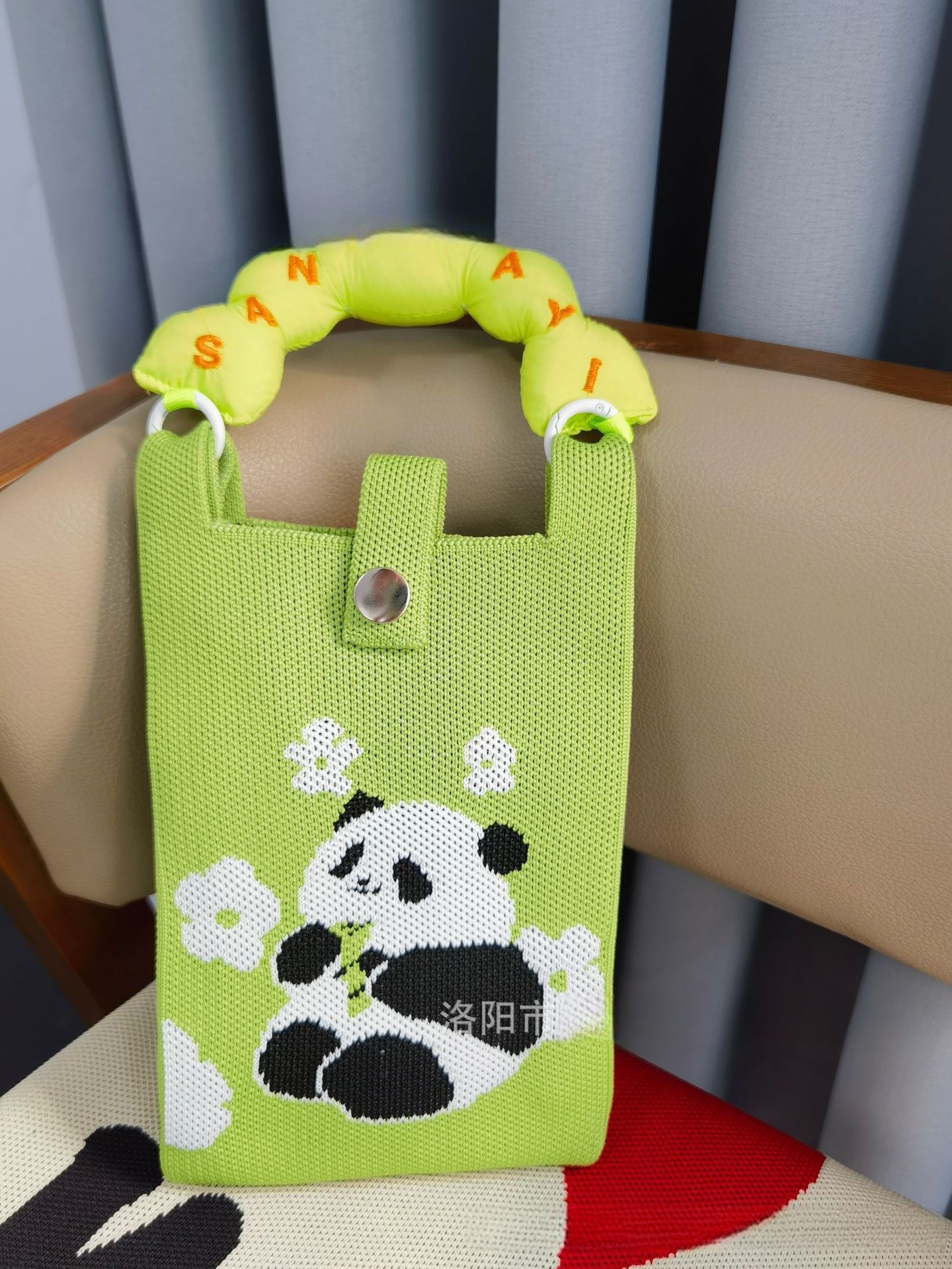 緑のパンダの花