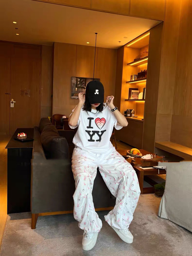白