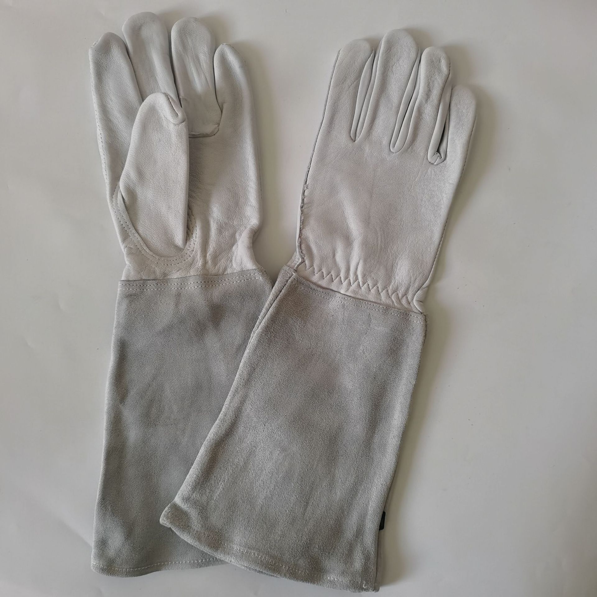 特別オファー不良品処理 45CM ホワイトシープスキン噛みつき防止と刺し傷防止