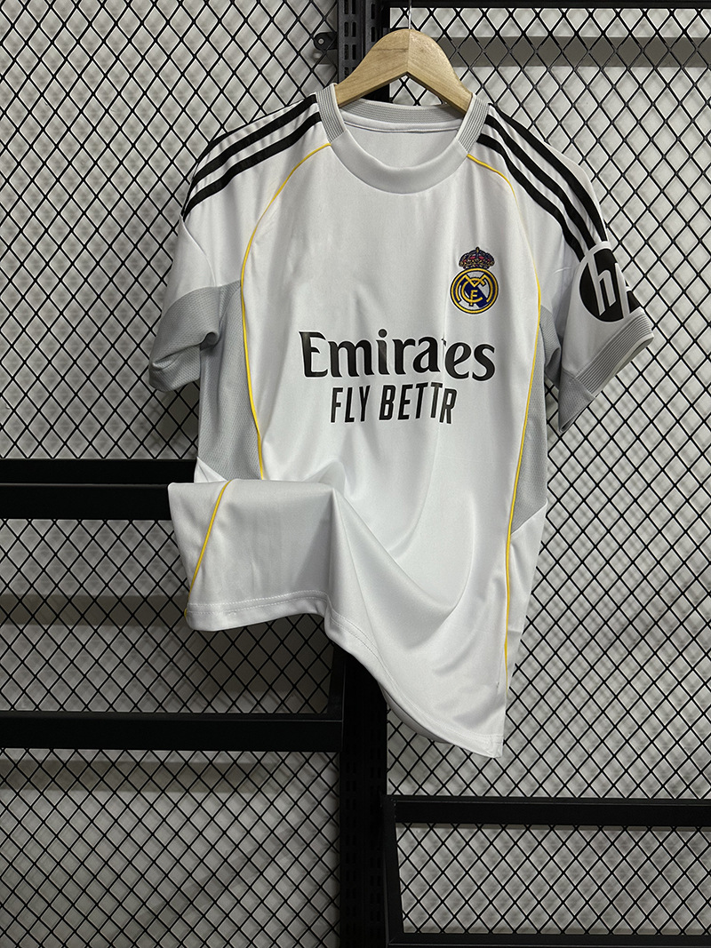 25-26 レアル・マドリード ホームコート