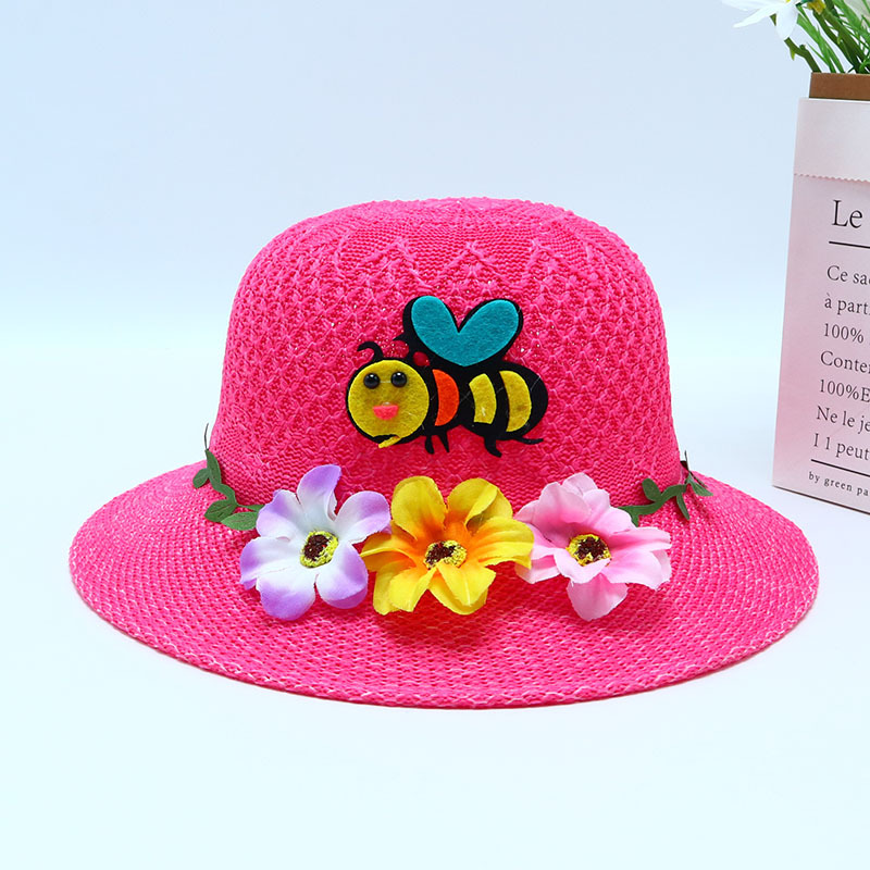 ミツバチの三つの花が赤い