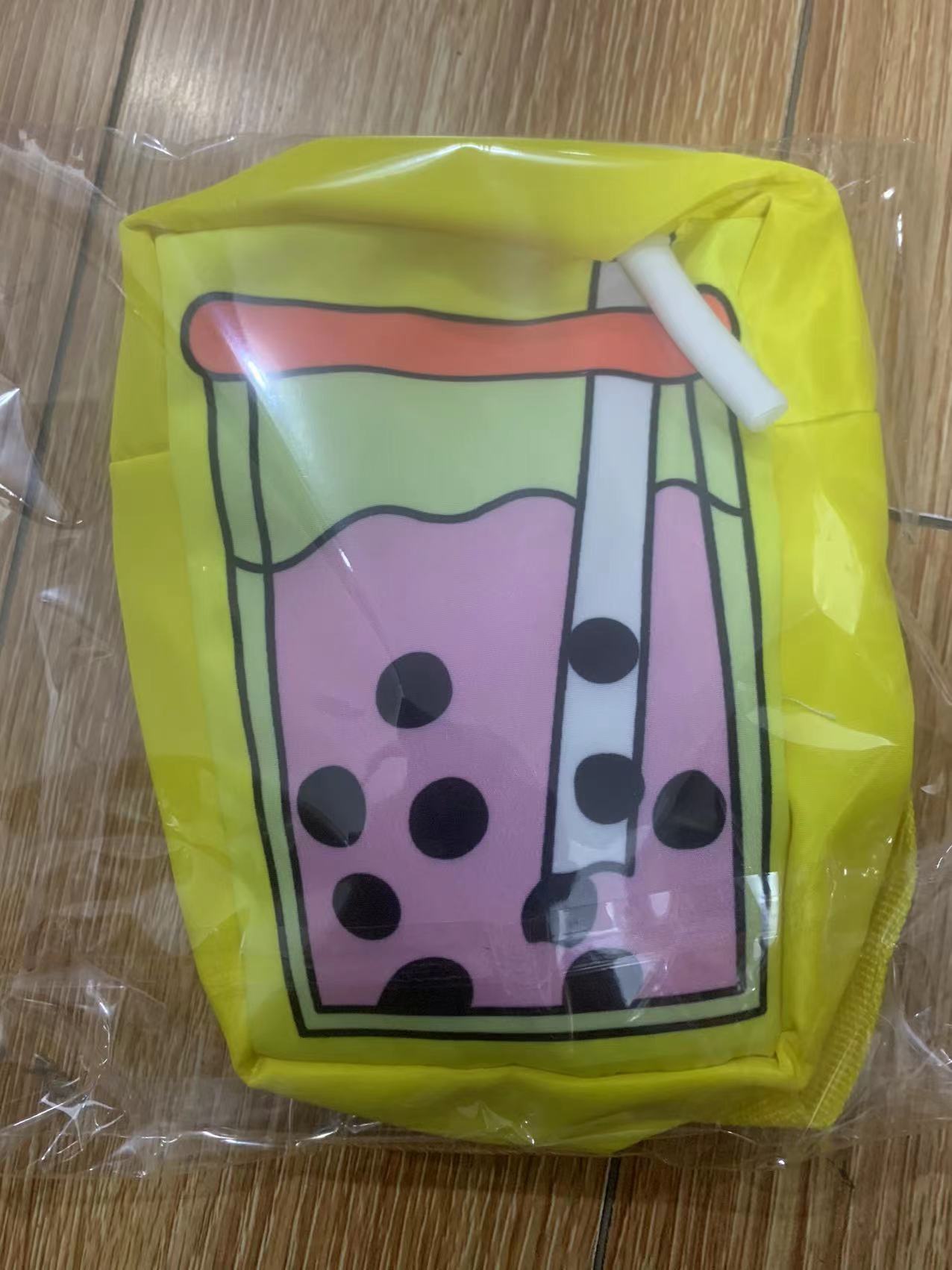 黄色