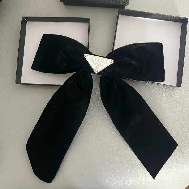 白い三角マーク