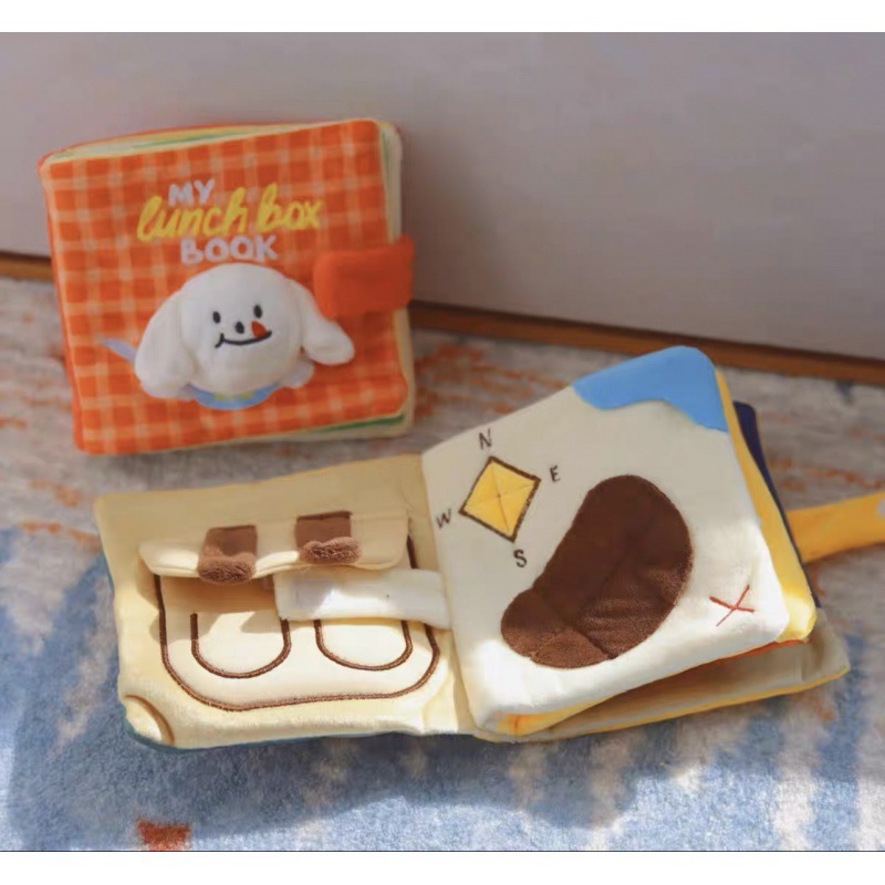 赤い隠し食べ物の本