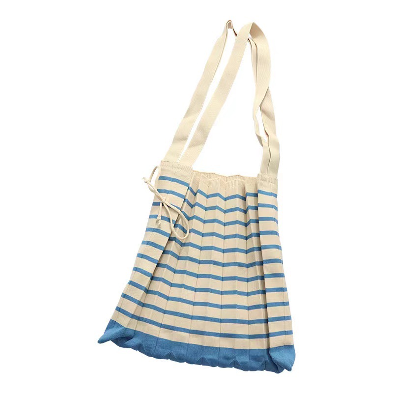 杏色のストライプ