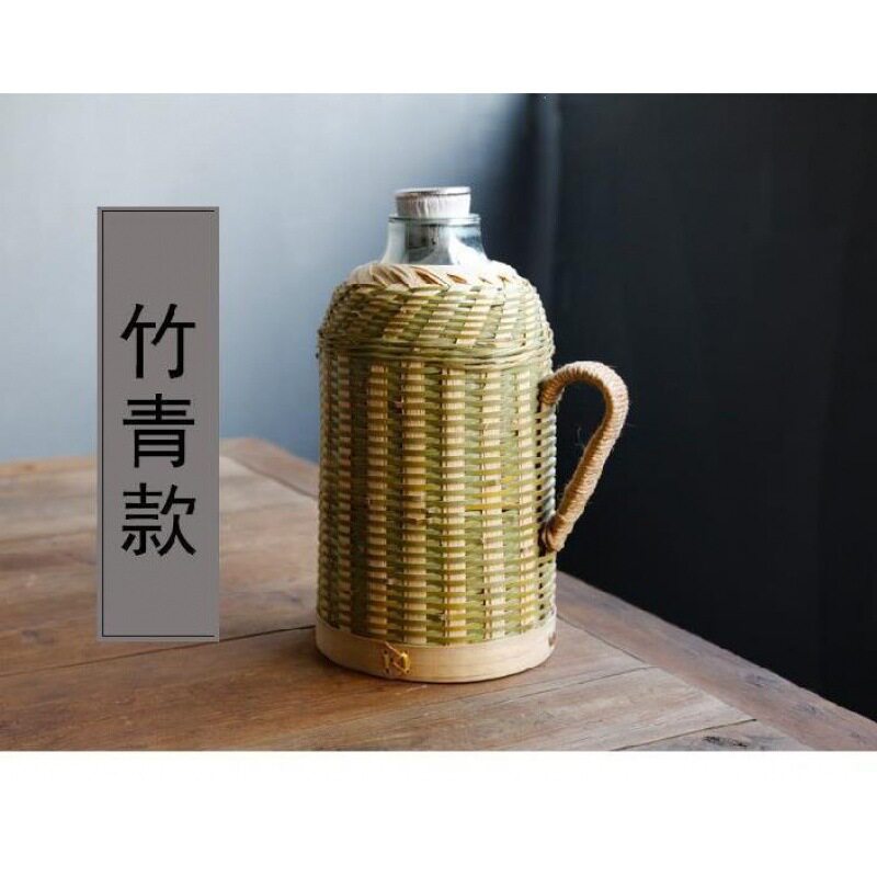 1.6L バンブーグリーンモデル、ゴールドスターライナー付き