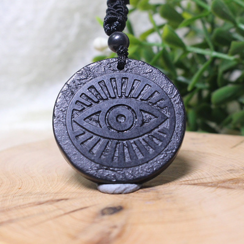 ファティマの目のペンダント