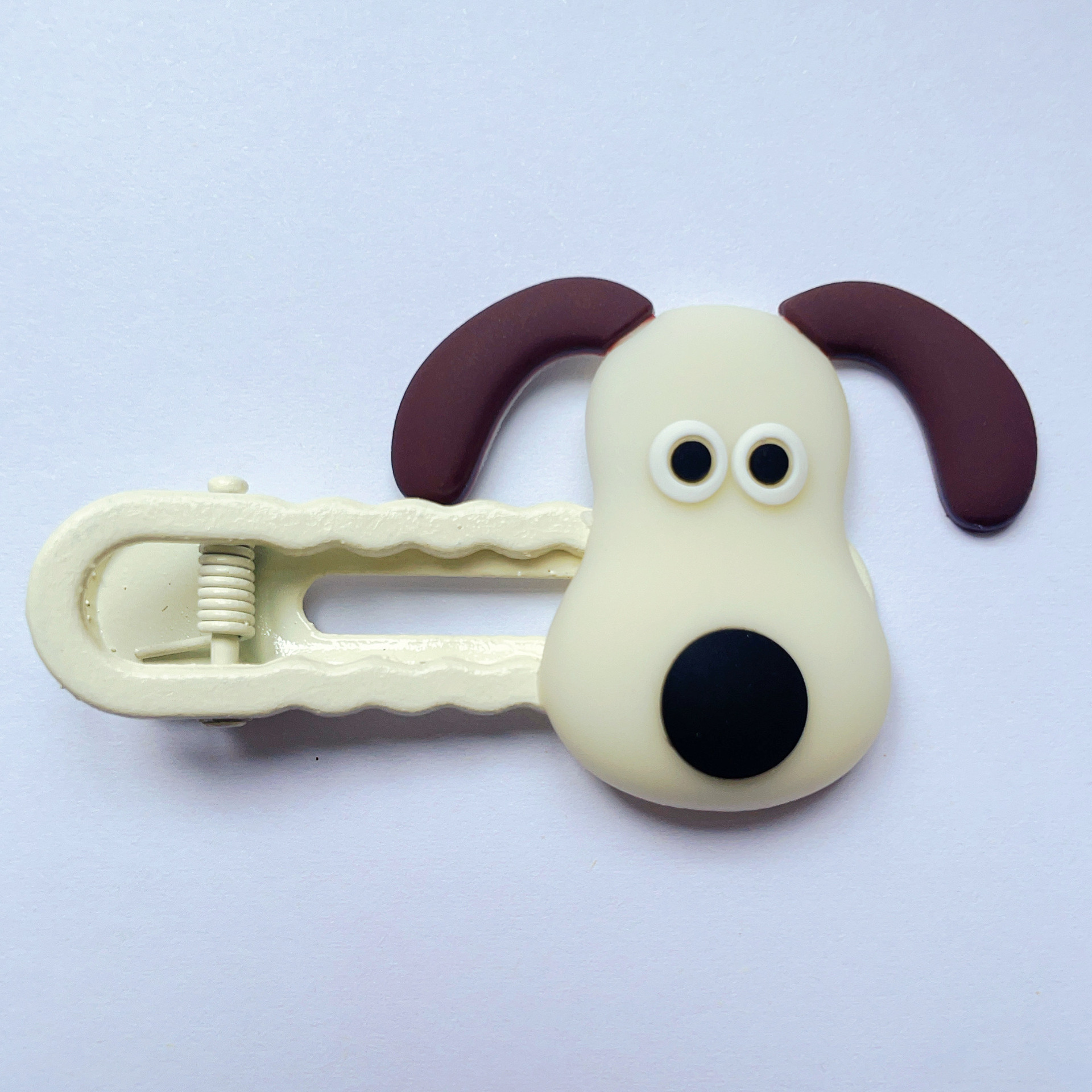 、大型ロボット犬、