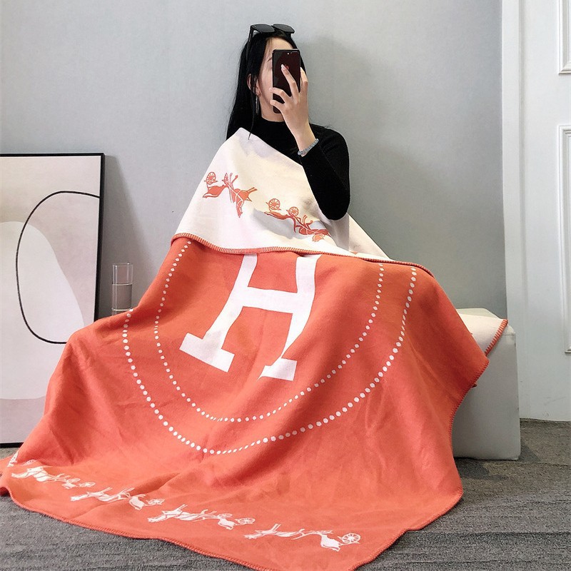 双頭の馬 オレンジ