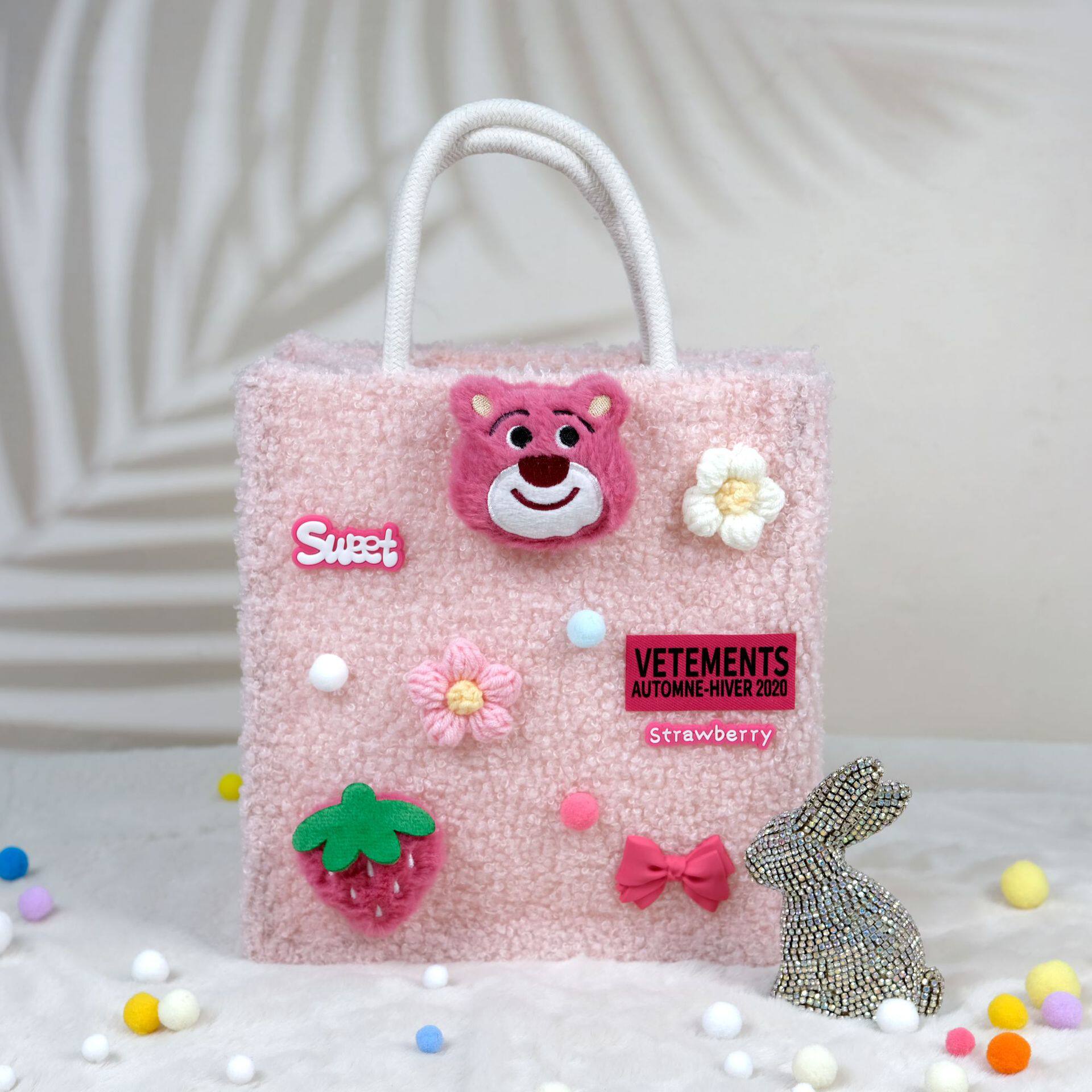 ピンク（材料キット一式、グルーガン用スティック付き）※実物と写真の色味が異なる場合がございます。気になる方はご遠慮ください。