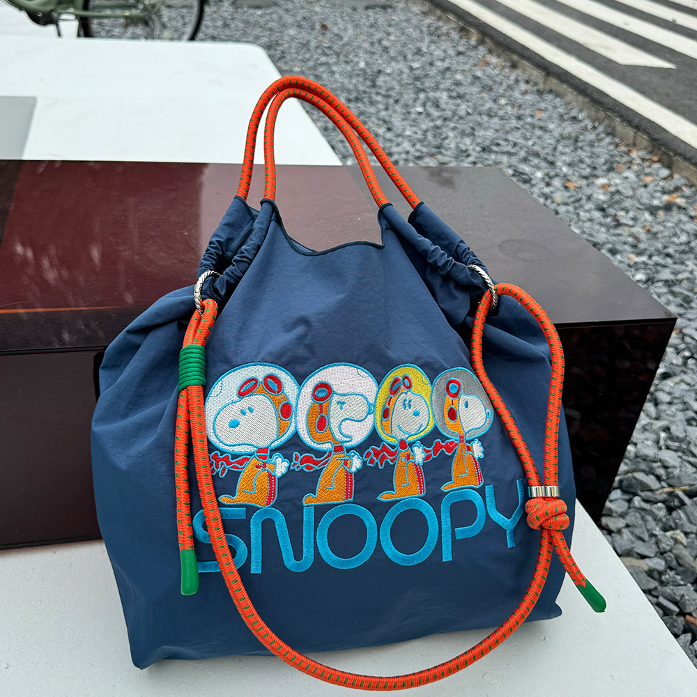 ネイビー スヌーピー ダイバー (ショルダーストラップは付属しません)