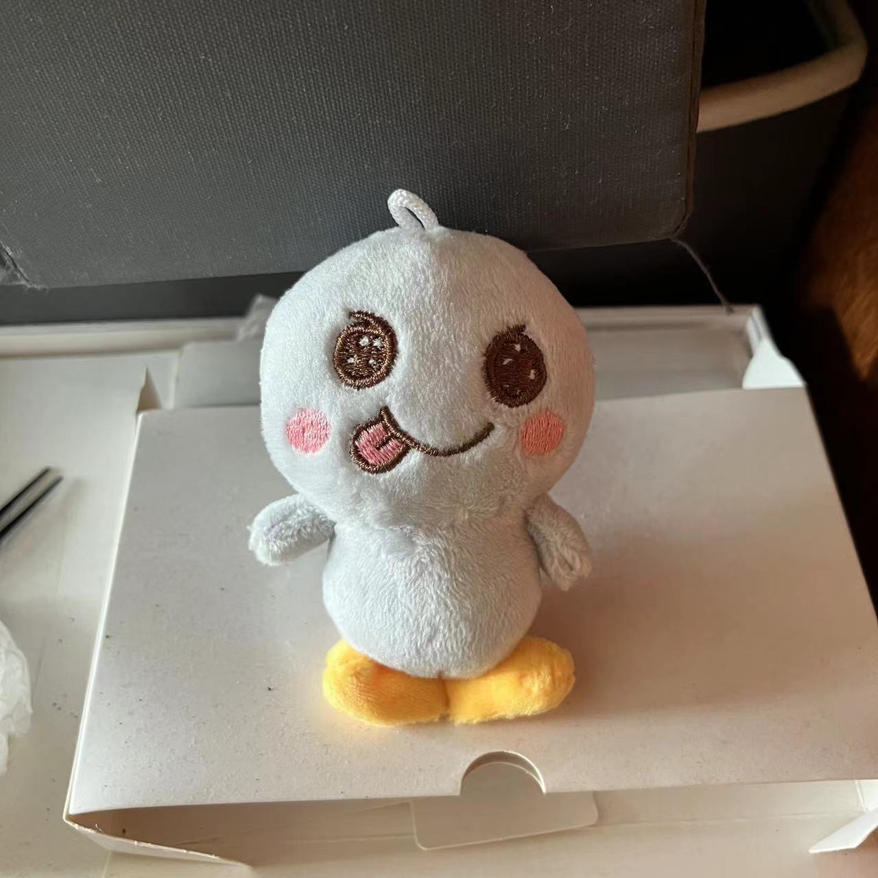 ソン・エンシュアン グレー ペンギン キーホルダー