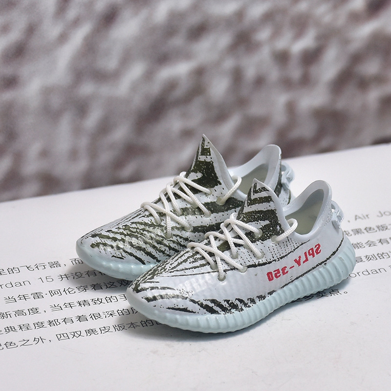 350v2白アイスブルー