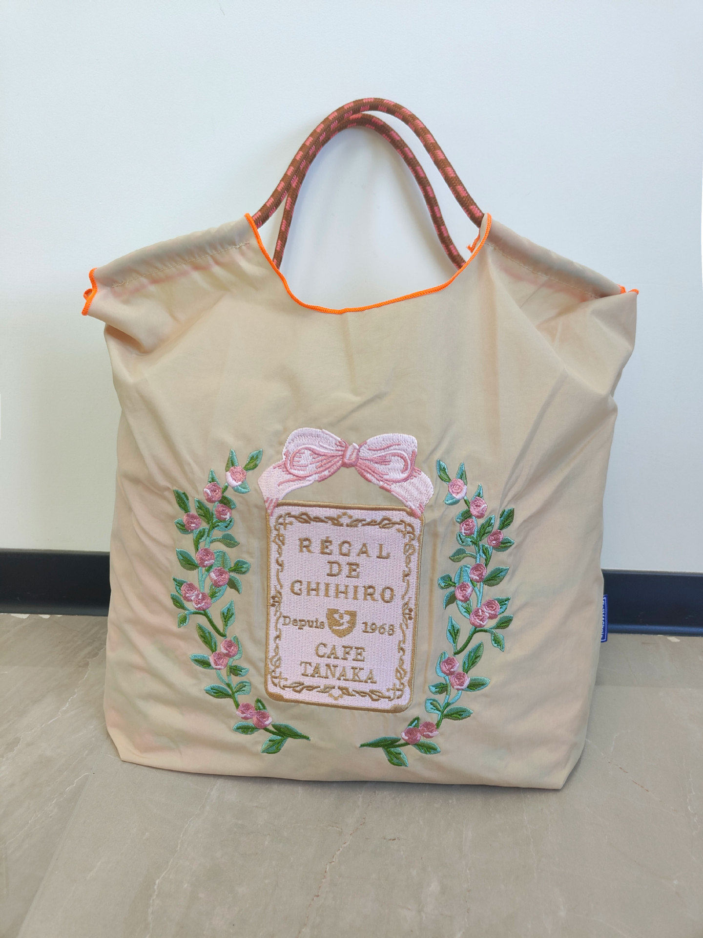 コーヒーハウス・ベージュ（ショルダーストラップを除く）