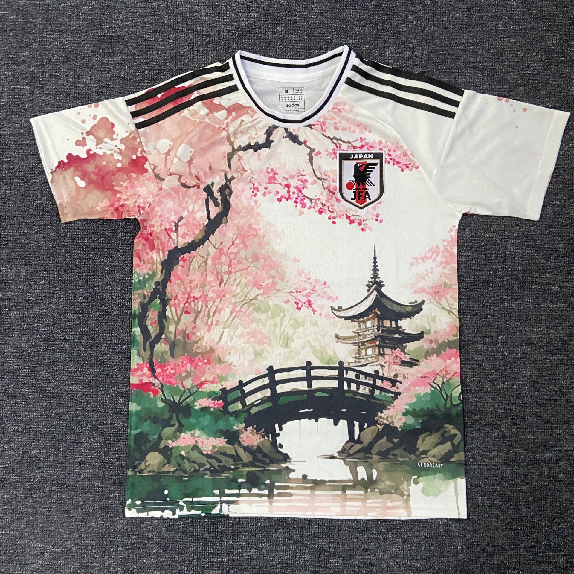 日本のカササギ橋 桜白