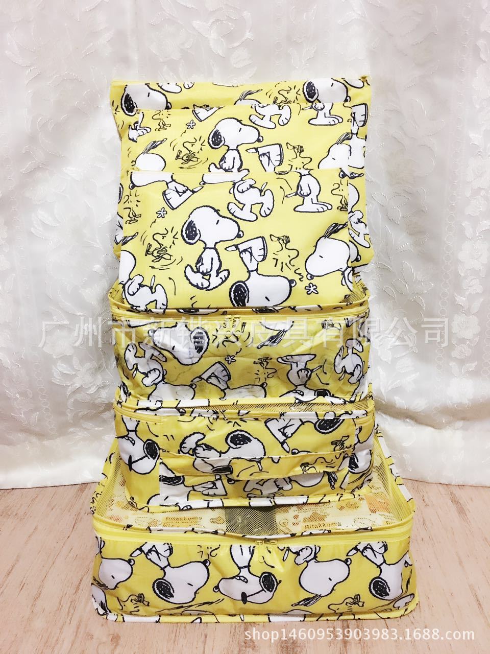 黄色のスヌーピー