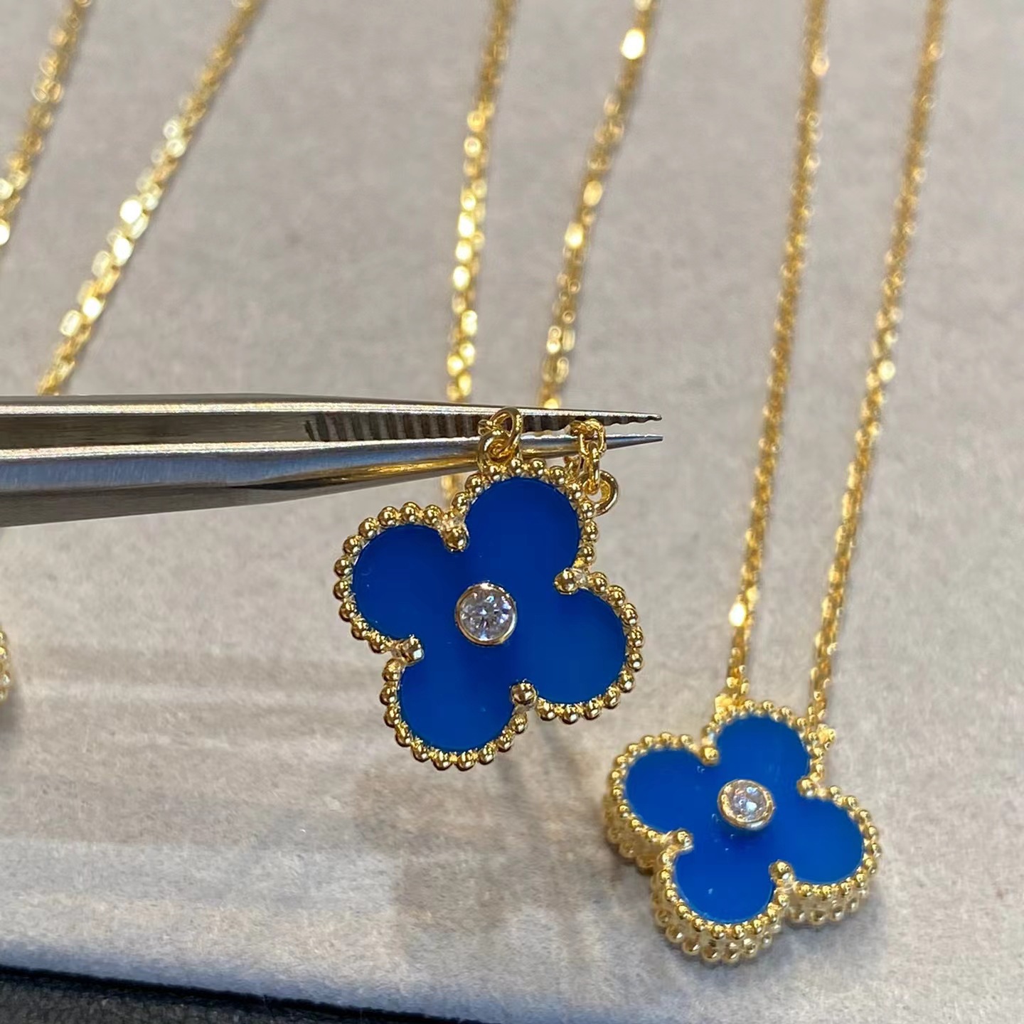 ゴールドブルーカルセドニー