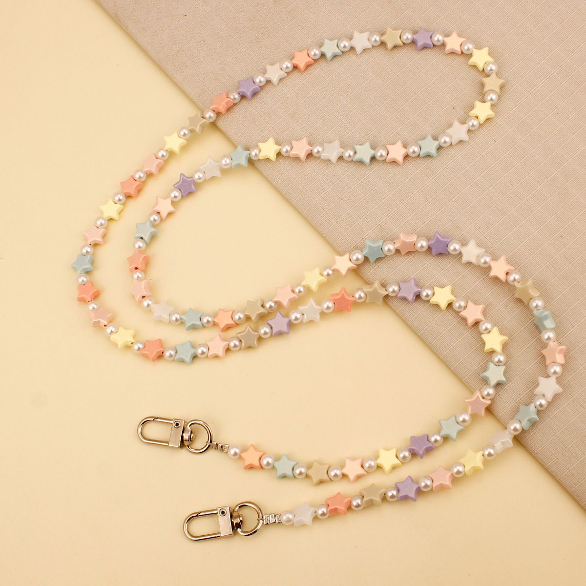 カラフルな五芒星ビーズ