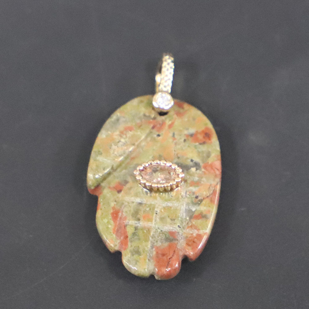 花緑石 (かりょくせき)