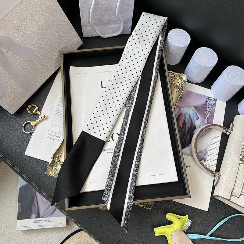 ポルカドットホワイト