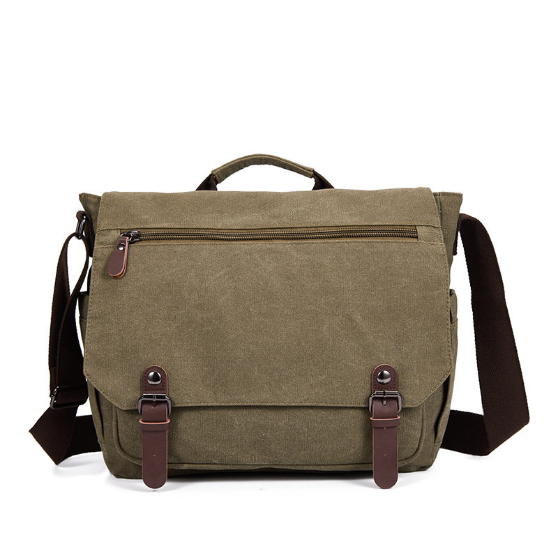 アーミーグリーン