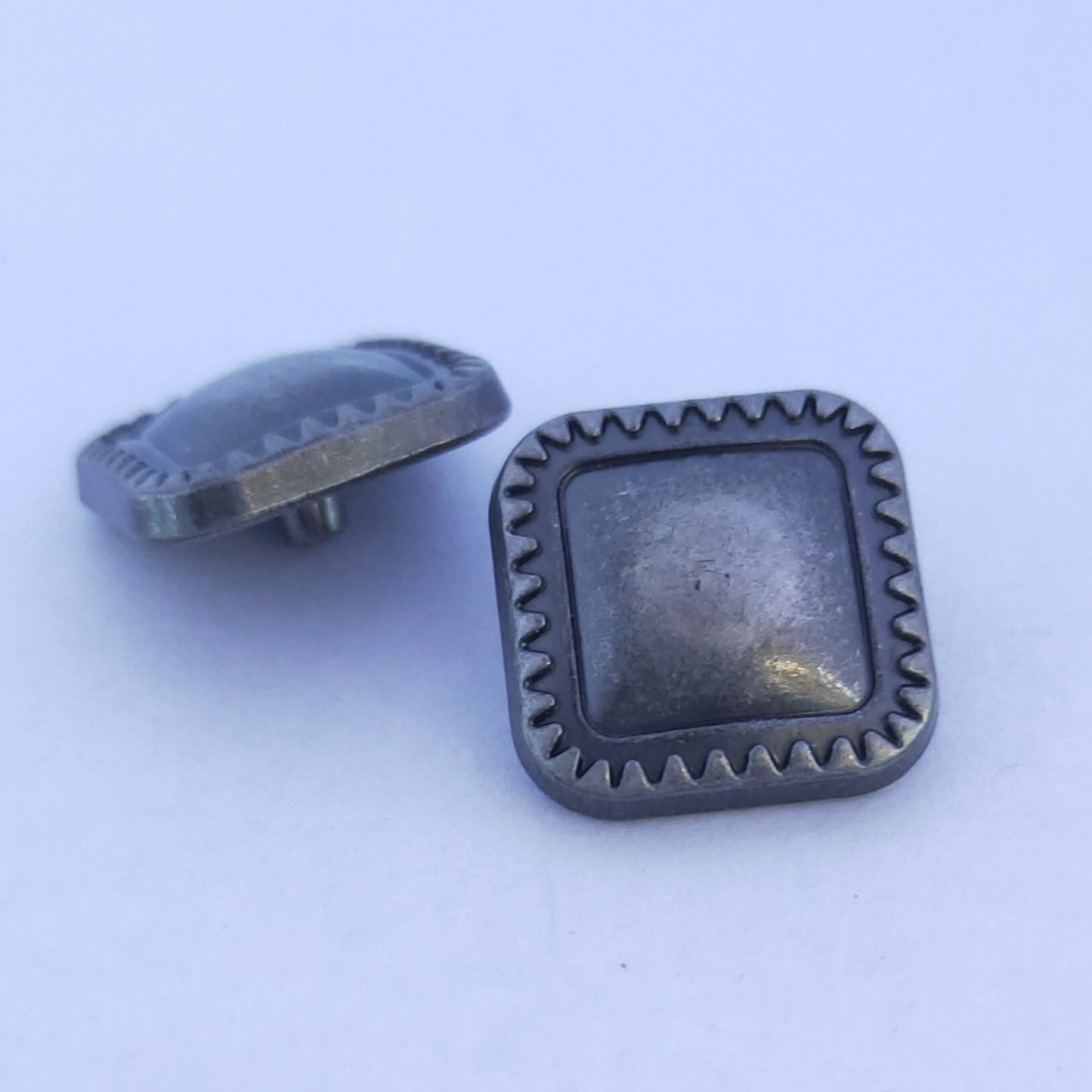 16.5x16.5mm*正方形*古代シルバー*彫刻フィルム