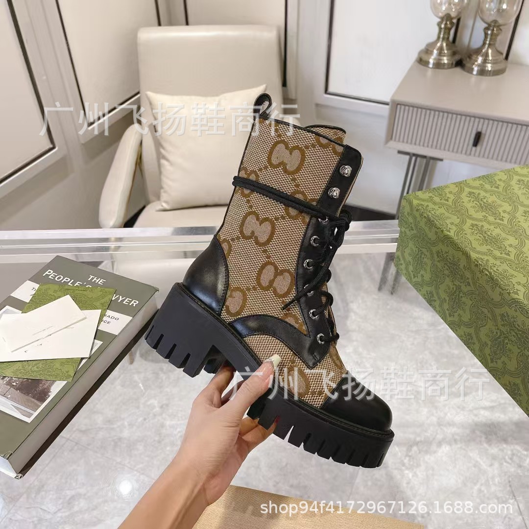 大きなG文字の茶色と黒