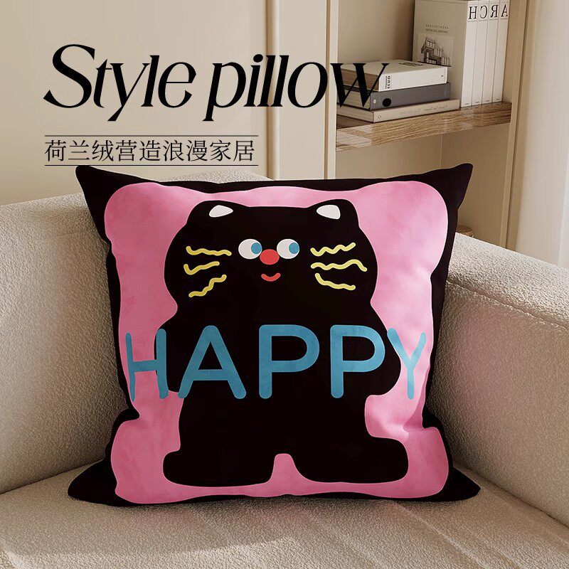 ひげを生やした小さな黒猫