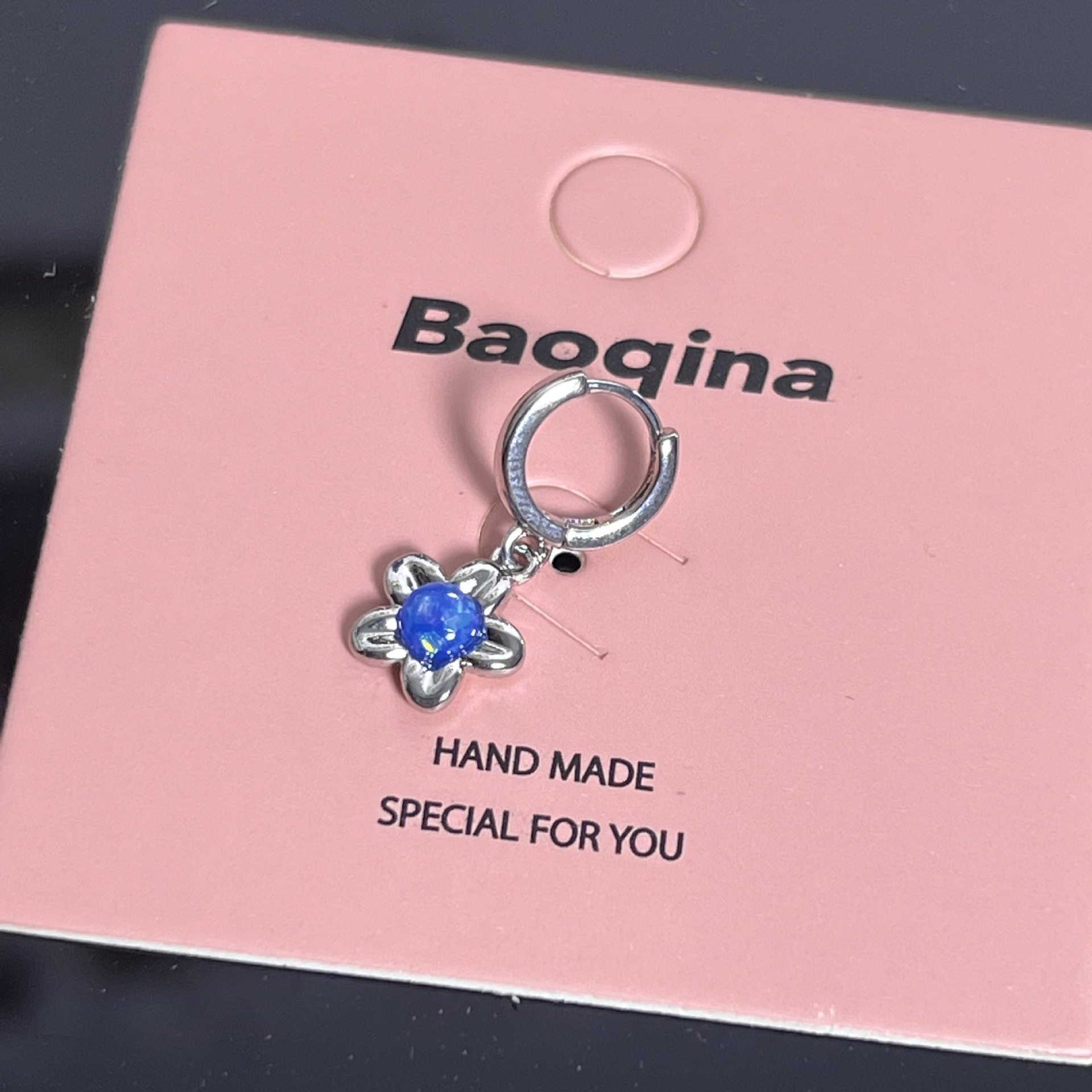 986 ブルーオパールフラワーピアス（シングル）