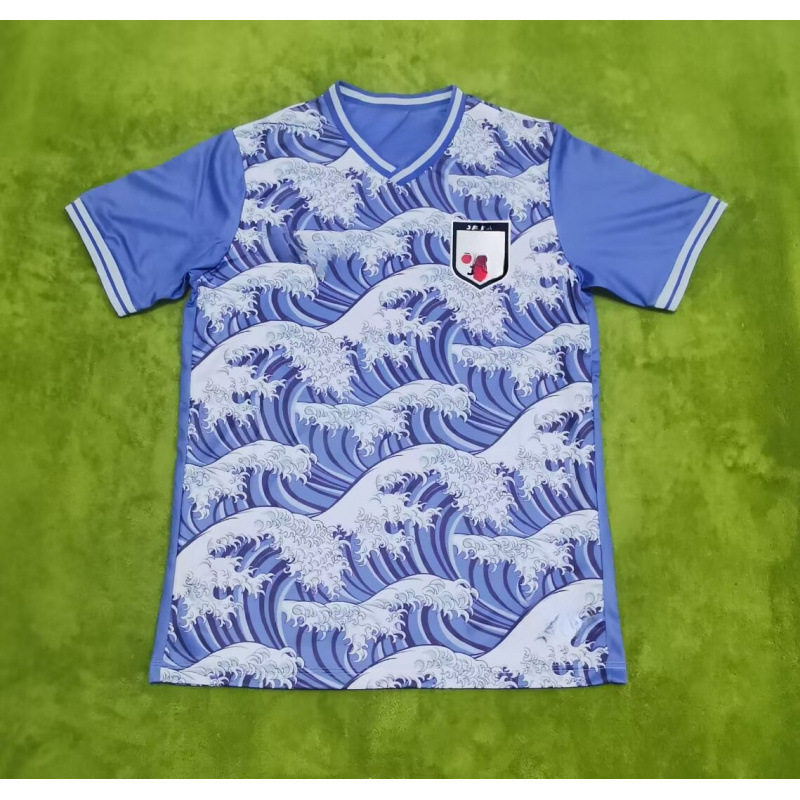 2425 日本の水色の波