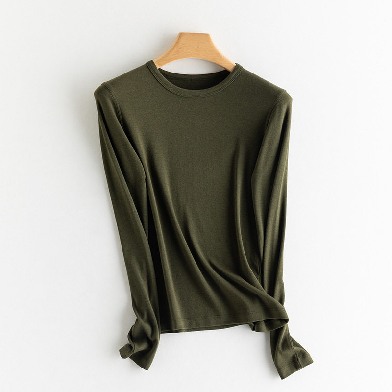 ラウンドネック オリーブグリーン