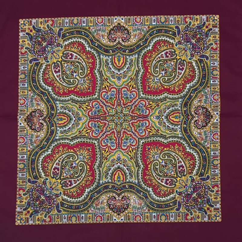 幾何学模様のバーガンディ