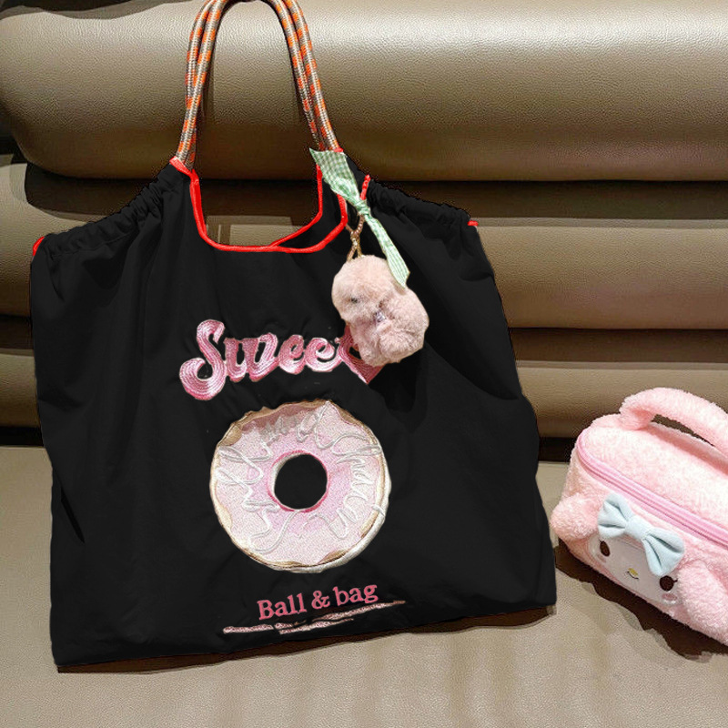 ブラックドーナツ