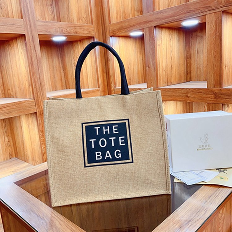 THE TOTE BAG