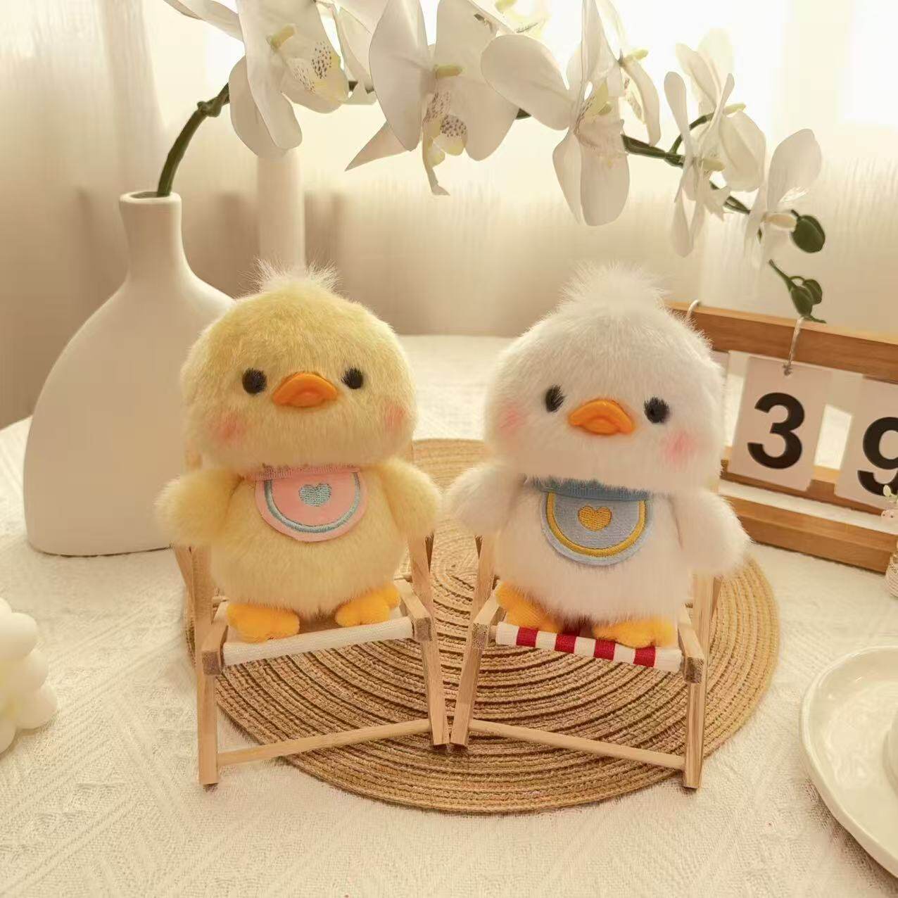 愛らしいよだれかけアヒル